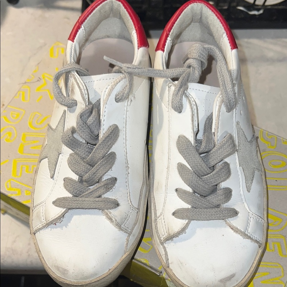 White and Red Low-Top Golden Goose Sneakers with Textured Leather